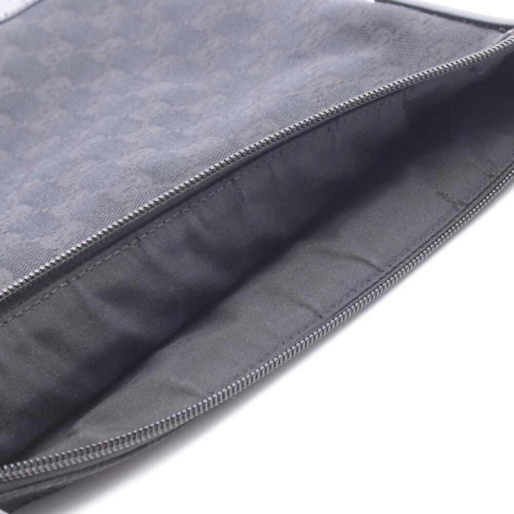 GUCCI Authentic Black Leather Shoulder Bag - Picture 7 of 7